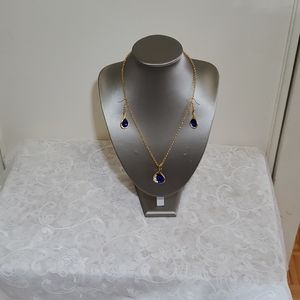 Necklace/Earrings Set